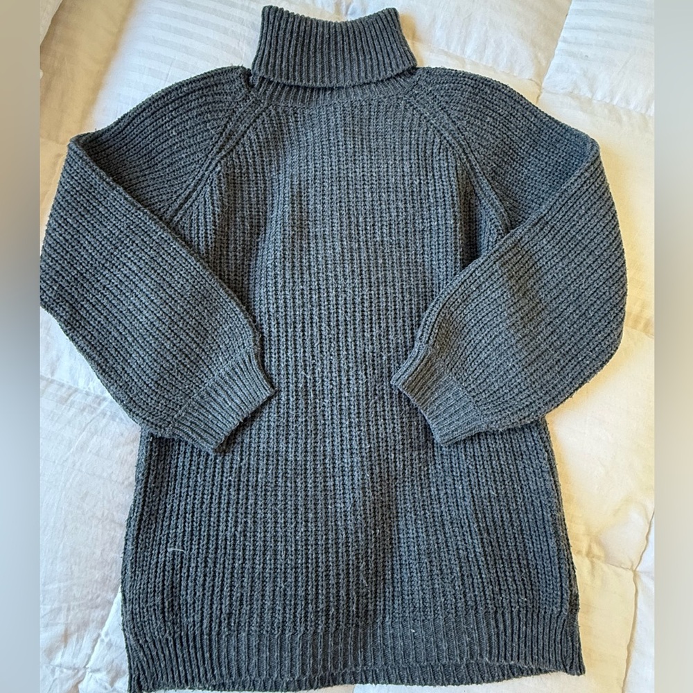 Turtleneck grey oversized sweater